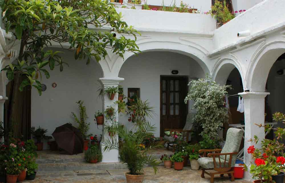 Cádiz - Vejer de la Frontera 12 - patio interior.jpg